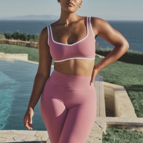 Abercrombie & Fitch Other - ABERCROMBIE YPB studioFLEX Sports Bra NWT